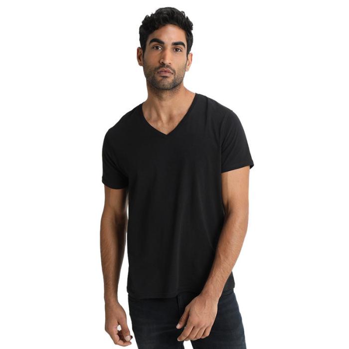 T-Shirt Im Slim-Fit Mit V-Ausschnitt  | Herren T-Shirts Herren Herren